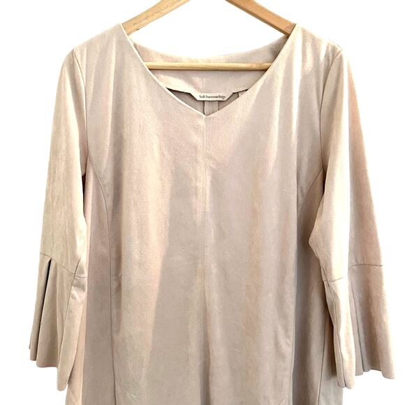 Soft Surroundings Cream Faux Suede 3/4 Bell Sleeves Top Blouse Sz Small Minimal - Picture 4 of 8
